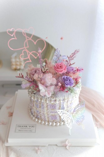 單層蛋糕6朶永生花束禮盒裝